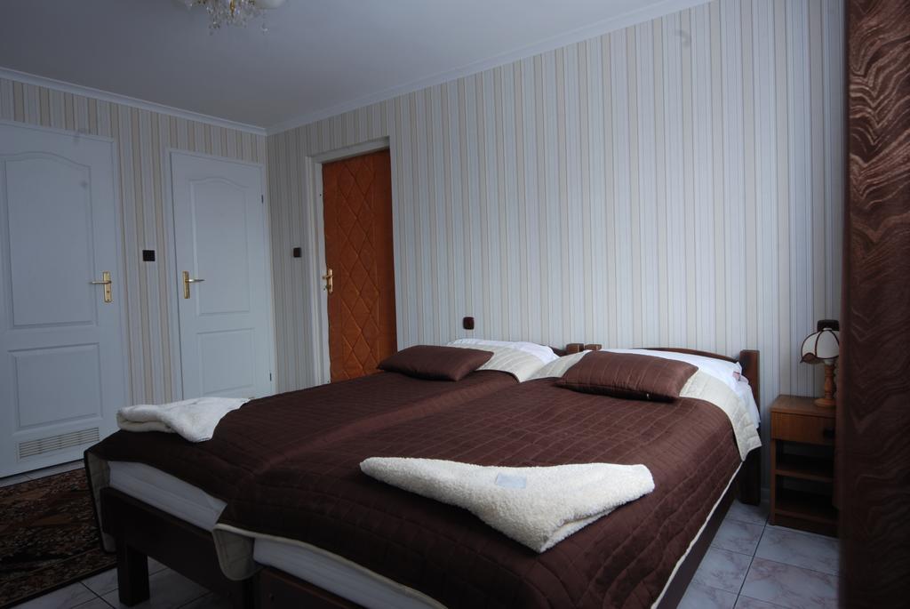 Hotel La-Musica Piaseczno  Bagian luar foto