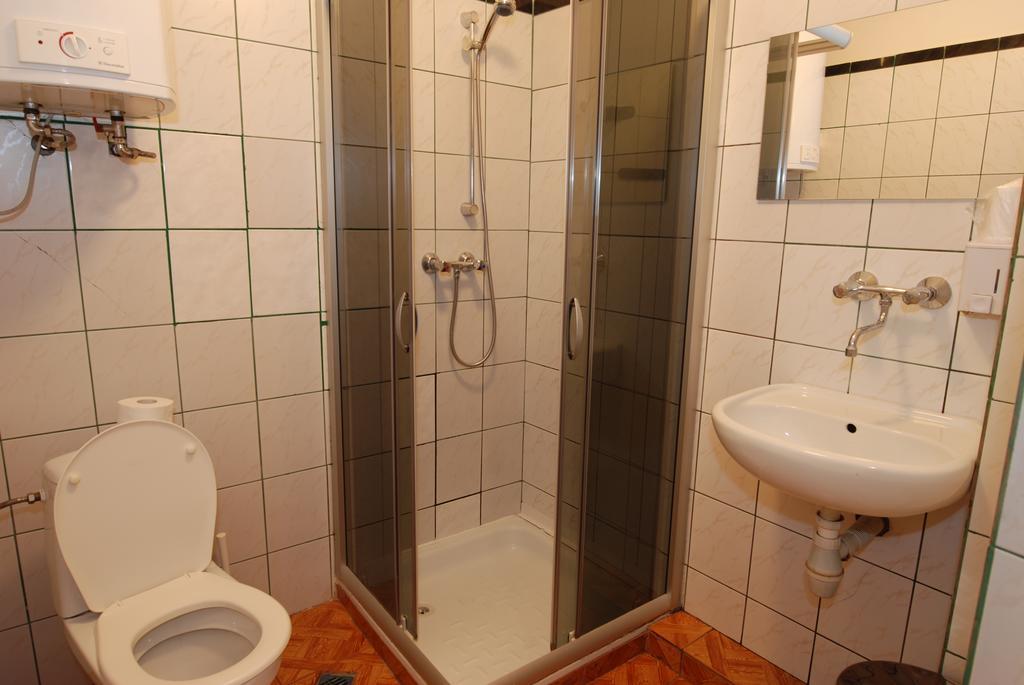 Hotel La-Musica Piaseczno  Bagian luar foto