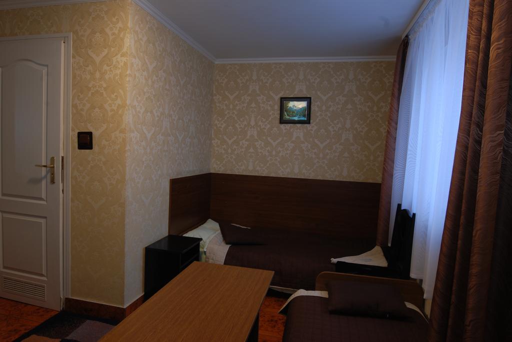 Hotel La-Musica Piaseczno  Bagian luar foto